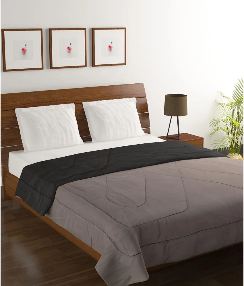 Black & Grey Solid Double Comforter (220 X 210 Cm, Black)