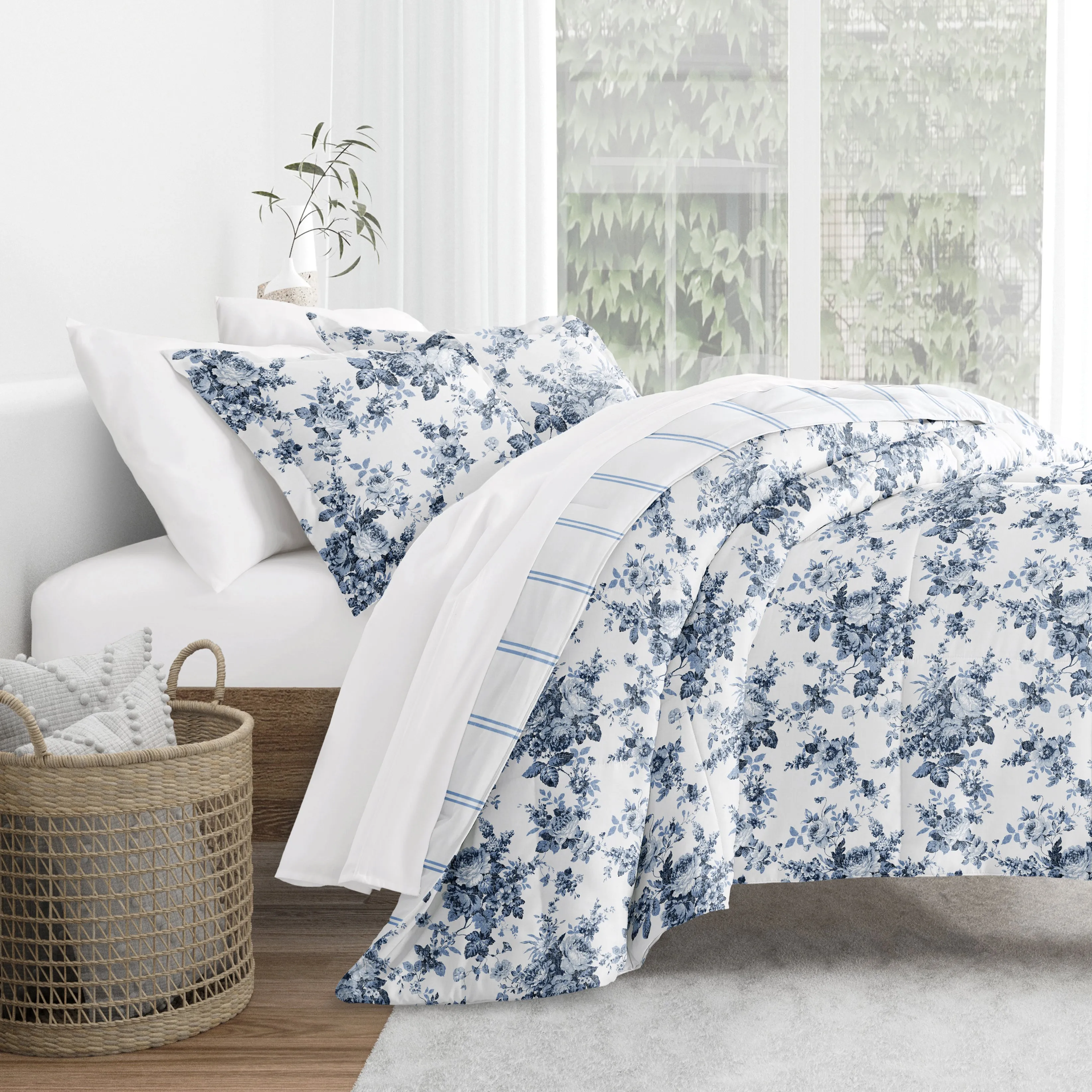 Cabbage Rose Reversible Down-Alternative Comforter Set