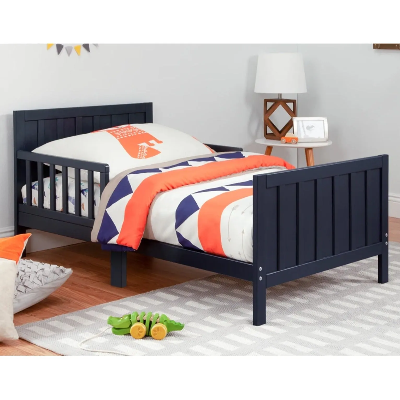 CARTERS by DAVINCI Benji Toddler Bed