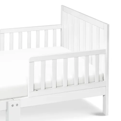 CARTERS by DAVINCI Benji Toddler Bed