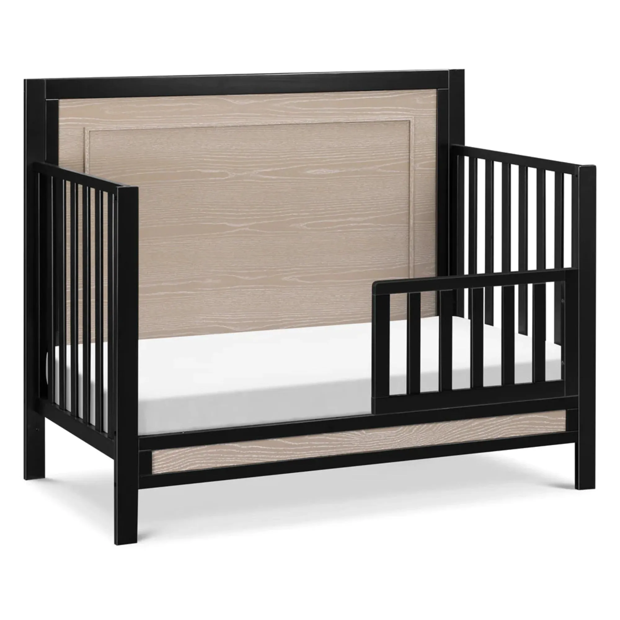 CARTERS by DAVINCI Radley 4-in-1 Convertible Crib