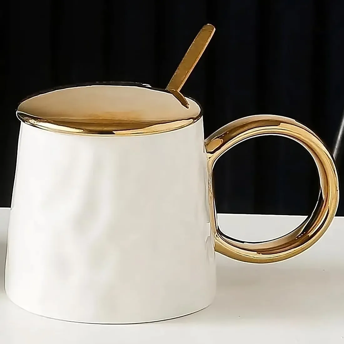 CERAMIC COFFEE MUG WITH GOLDEN LID SPOON 300ML - PACK OF 2