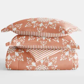 Daisy Medallion Reversible Down-Alternative Comforter Set