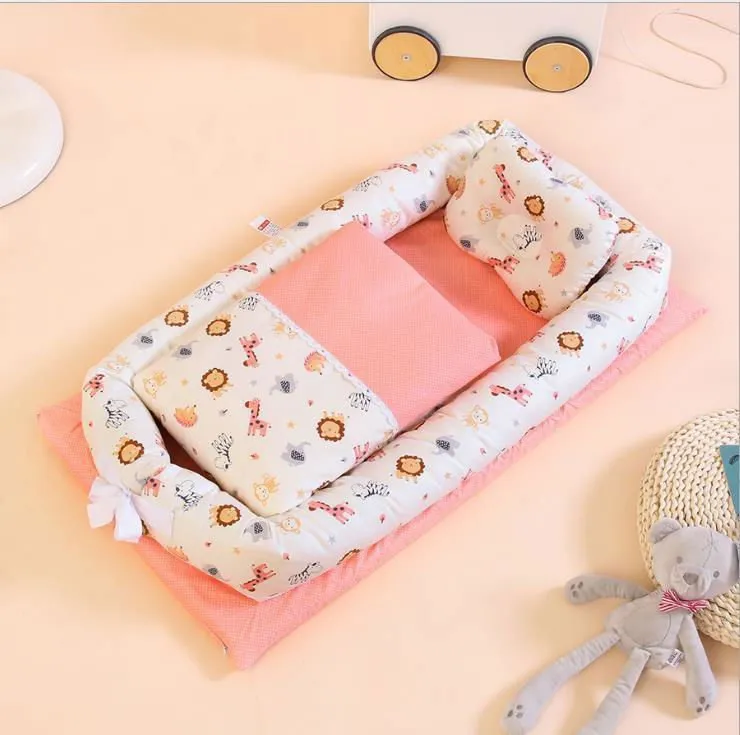 LovelyRLovely Anti-Pressure Newborn Foldable Portable Crib Middle Bed