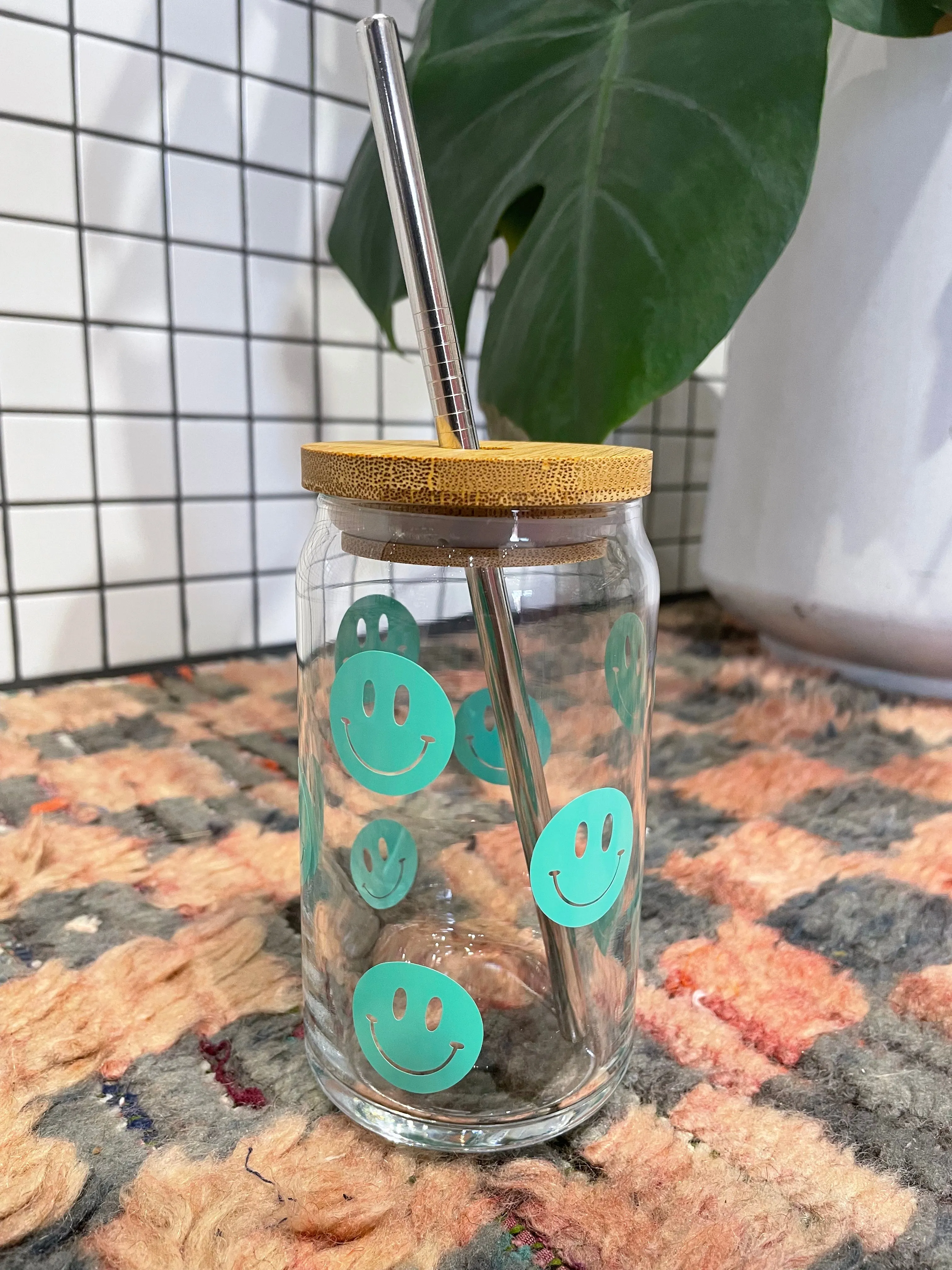 Mint Smiley Glass Cup - 16oz