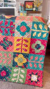 Mod Blossoms Quilt Pattern