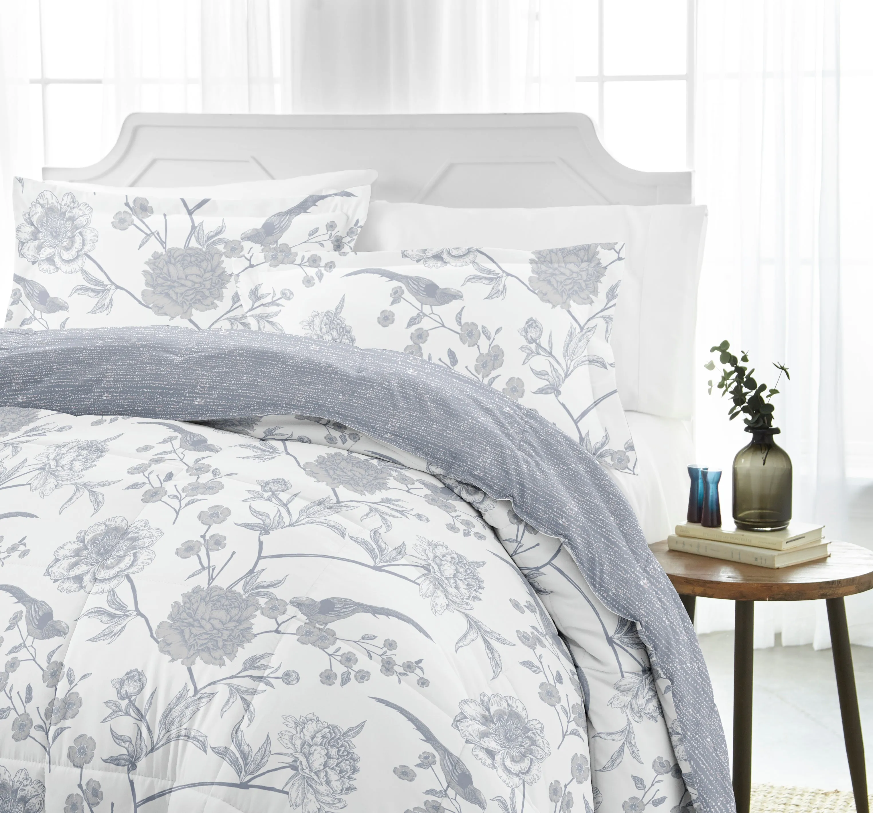 Molly Botanicals Reversible Down-Alternative Comforter Set