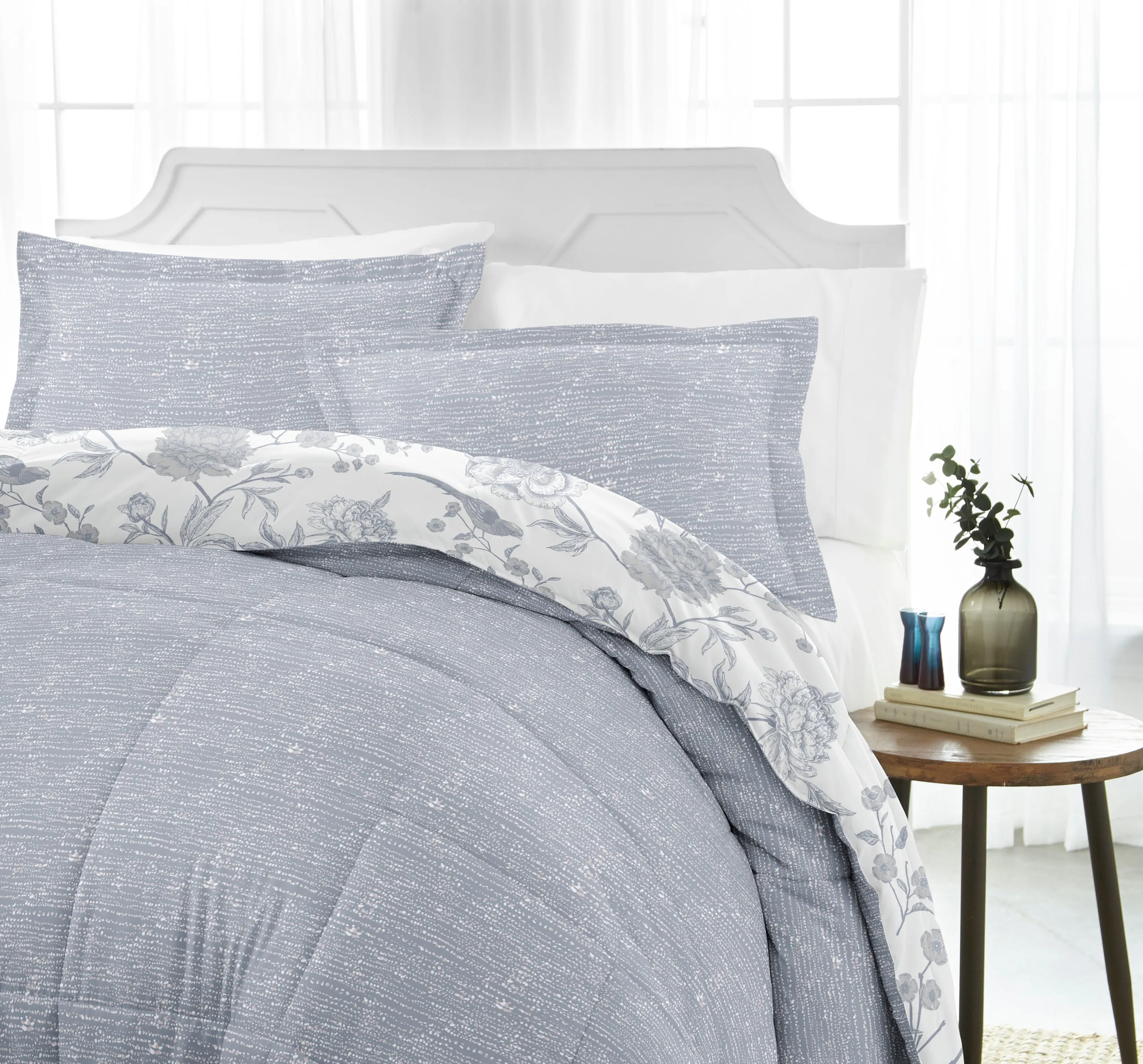 Molly Botanicals Reversible Down-Alternative Comforter Set