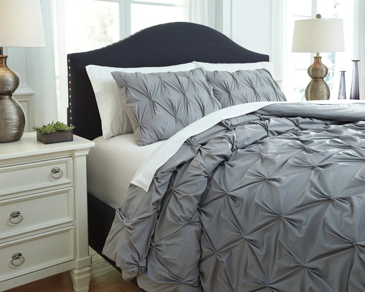 Rimy Signature Design by Ashley Comforter Set Queen