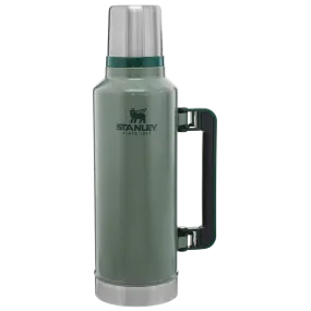 Stanley Classic Legendary Bottle | 2 QT, Hammertone Green