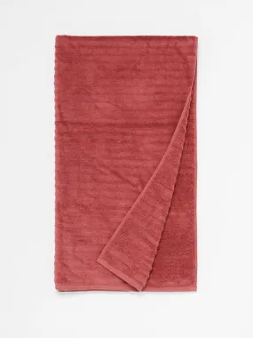 Westside Home Faded Red Bath Towel